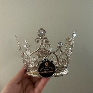 Bath & Body Works Bridgerton Crown Candle Holder.